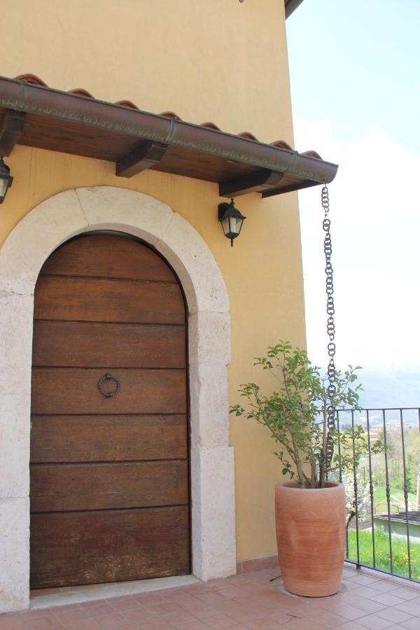Il Pagliarello Di Villa San Giovanni San Demetrio ne' Vestini Eksteriør bilde